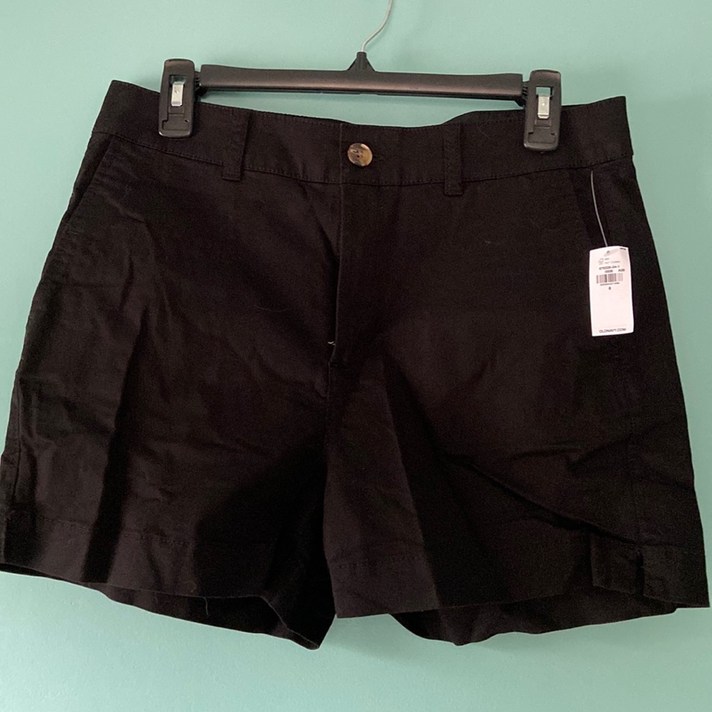 Dive 6 Old Navy black shorts